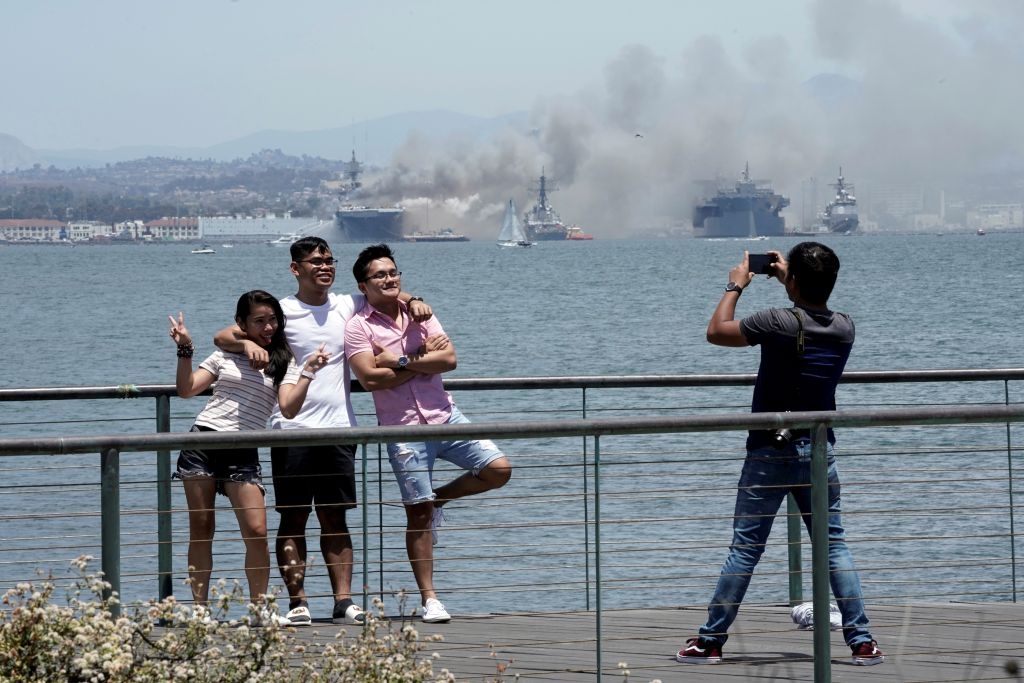 Click image for larger version

Name:	USA-NAVY_FIRE-3.jpg?quality=80&amp;strip=all&amp;w=1024.jpg
Views:	295
Size:	330.1 KB
ID:	1815