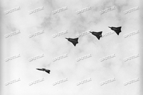 Click image for larger version

Name:	Swedish_Draken_to_Kubinka_in_1972_02.jpg
Views:	171
Size:	87.8 KB
ID:	11156