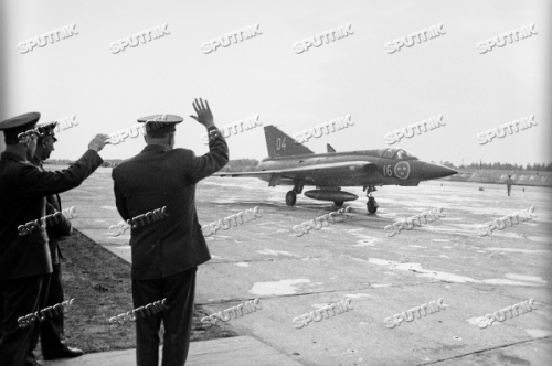 Click image for larger version

Name:	Swedish_Draken_to_Kubinka_in_1972_12.jpg
Views:	171
Size:	96.3 KB
ID:	11165